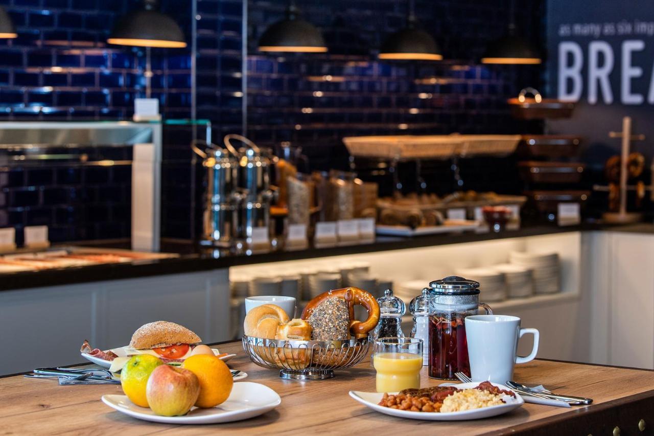 Premier Inn Stuttgart Airport Leinfelden-Echterdingen Ngoại thất bức ảnh