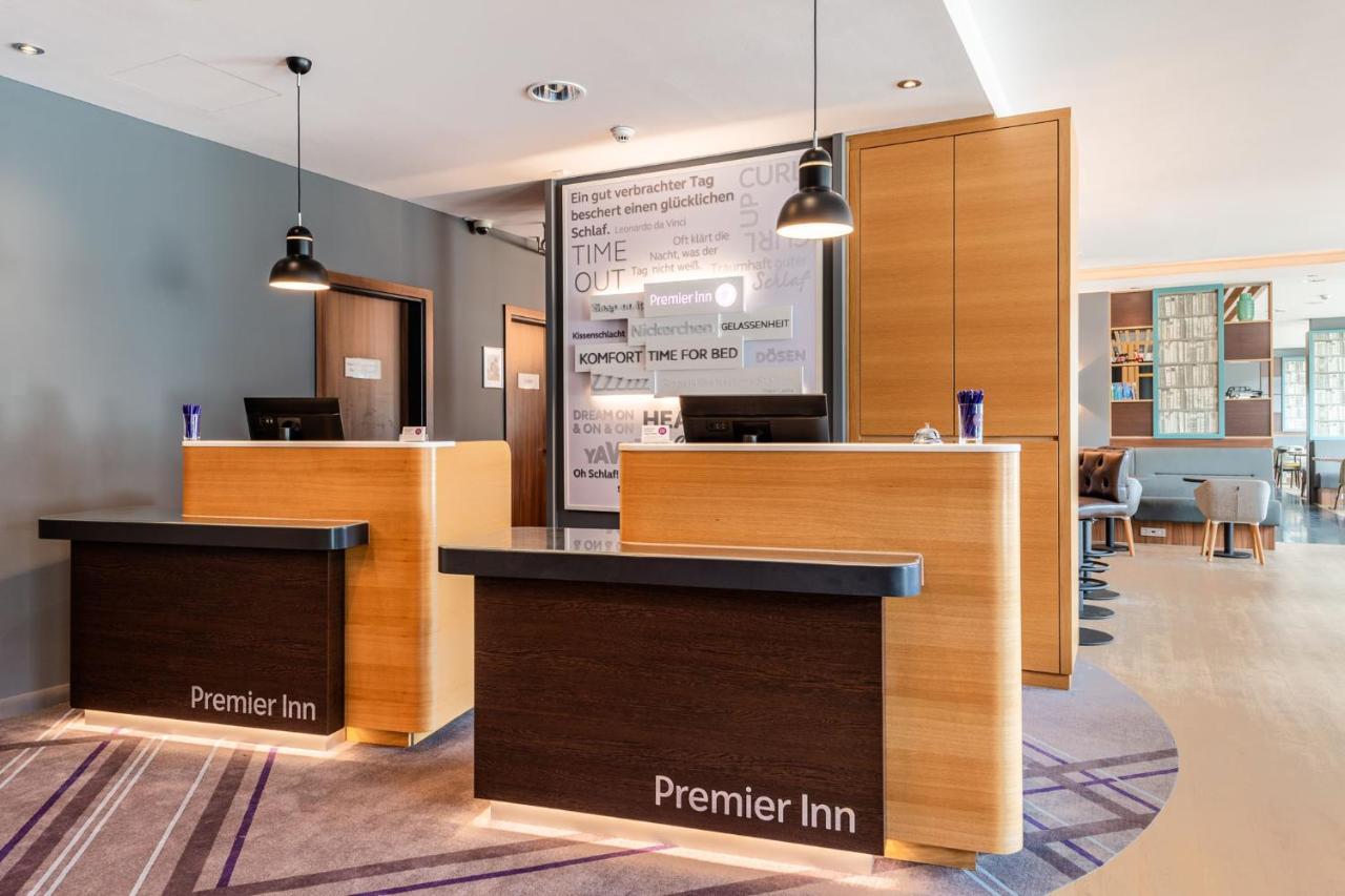 Premier Inn Stuttgart Airport Leinfelden-Echterdingen Ngoại thất bức ảnh